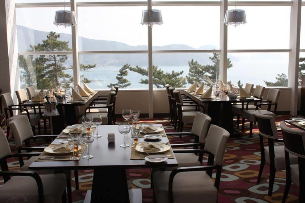 Hotel Riviera Кодже Екстериор снимка