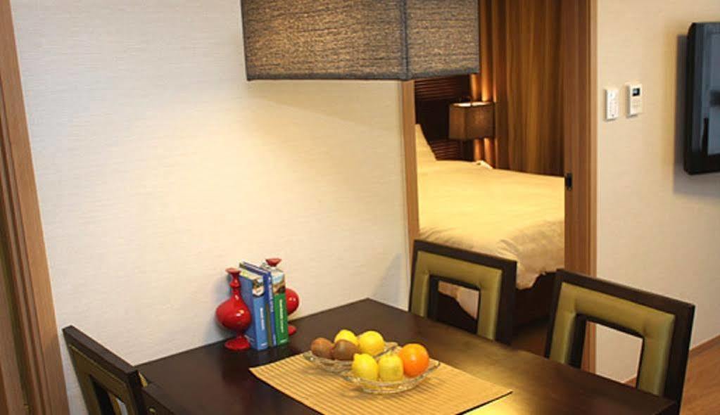 Hotel Riviera Кодже Екстериор снимка