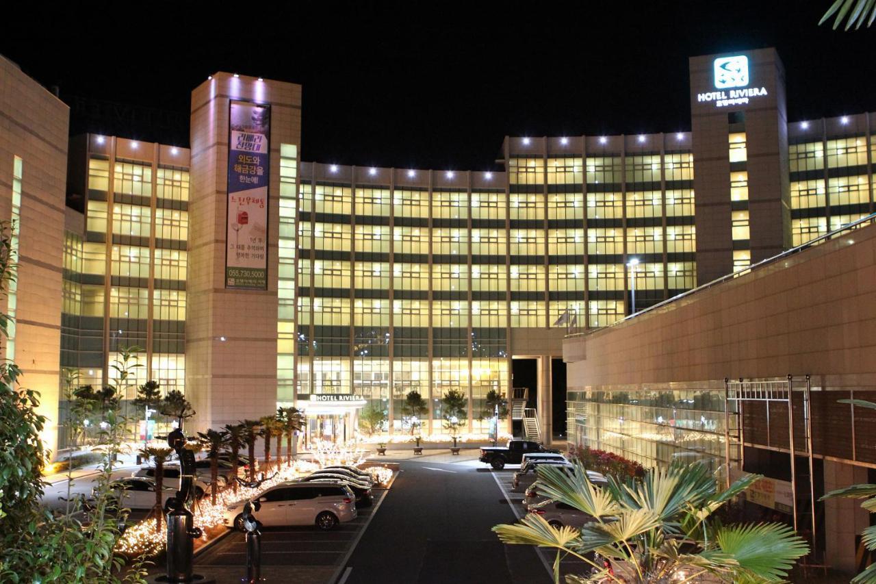 Hotel Riviera Кодже Екстериор снимка