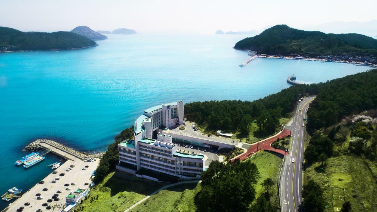 Hotel Riviera Кодже Екстериор снимка
